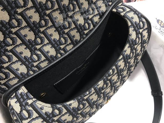 Dior女包 迪奧bobby藍色中號小豬包 Dior肩背斜挎包  dfk1707
